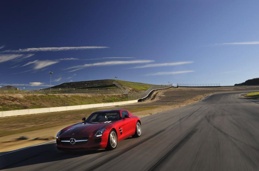  Mercedes-Benz SLS AMG 2010 года  (фото 493 из 526)